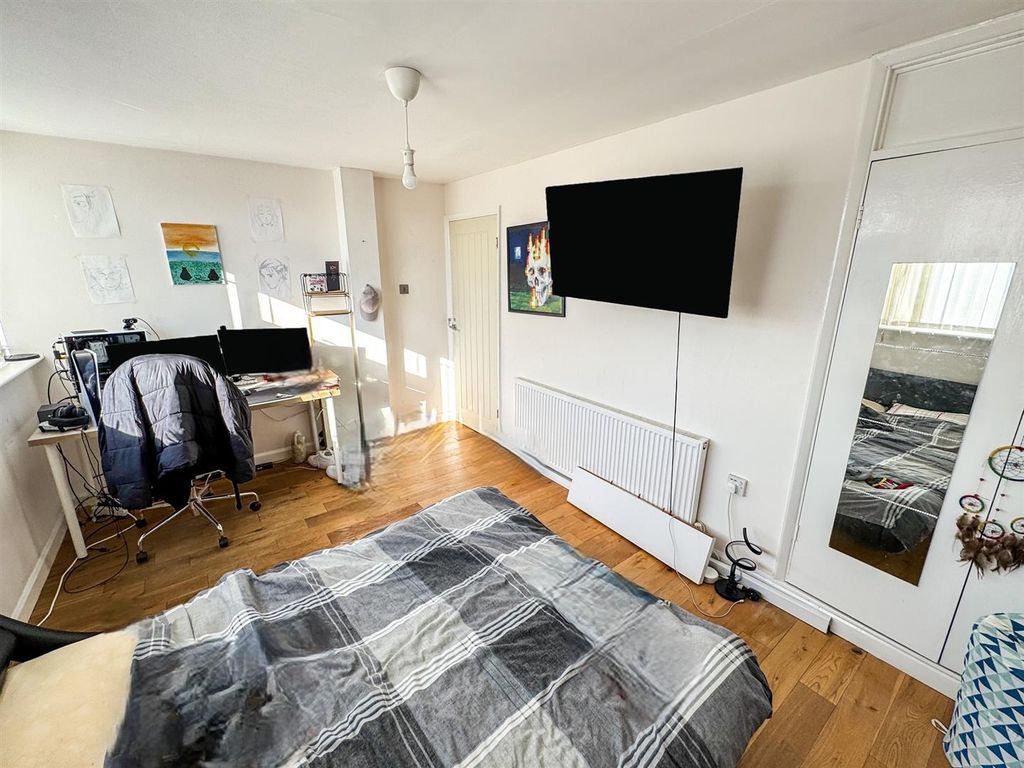 Additional image 22 of 4 bed town house for saleCarron Close, Corby NN17