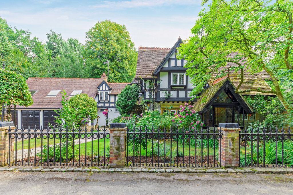 Additional image 21 of 6 bed detached house for saleSt. Leonards Hill, Windsor, Berkshire SL4