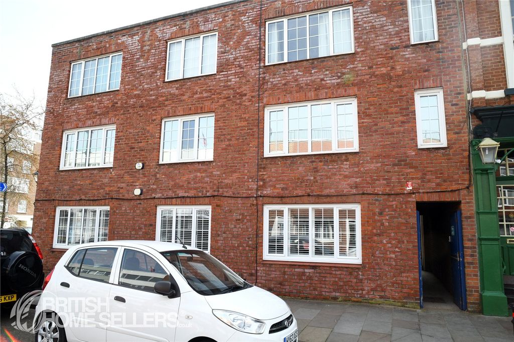 2 bed flat for saleGrand Parade, Portsmouth, Hampshire PO1