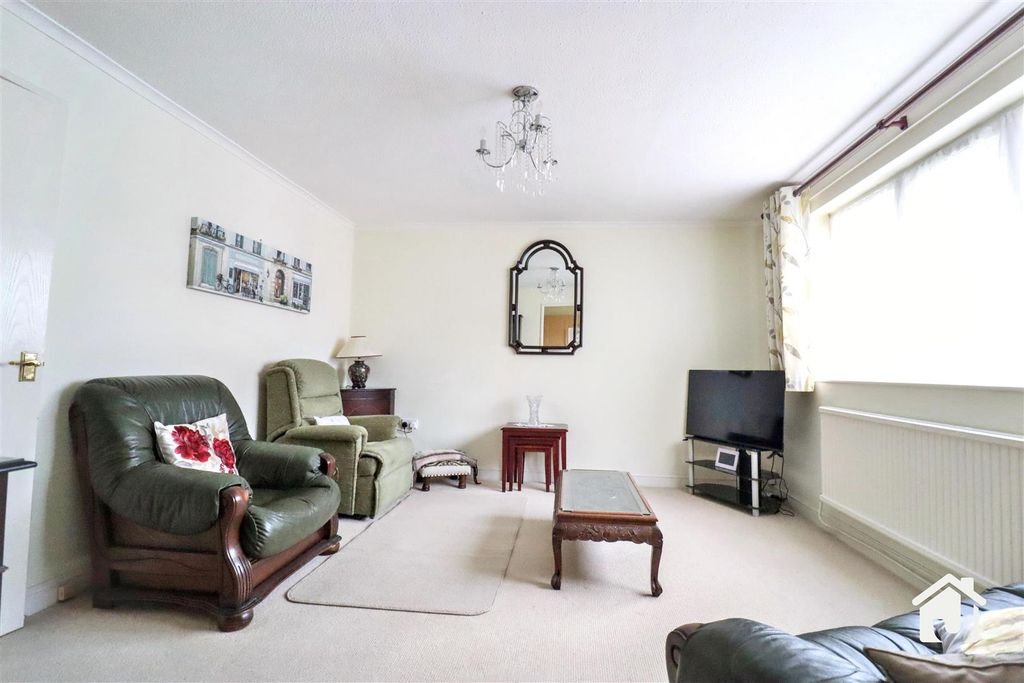 Additional image 4 of 3 bed flat for saleCross Lane, Mountsorrel, Loughborough LE12