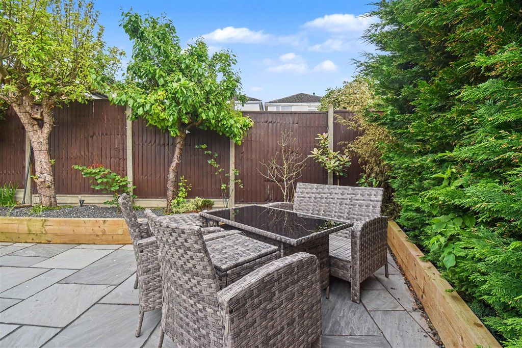 Additional image 27 of 4 bed detached house for saleStonepit Drive, Cottingham, Market Harborough LE16