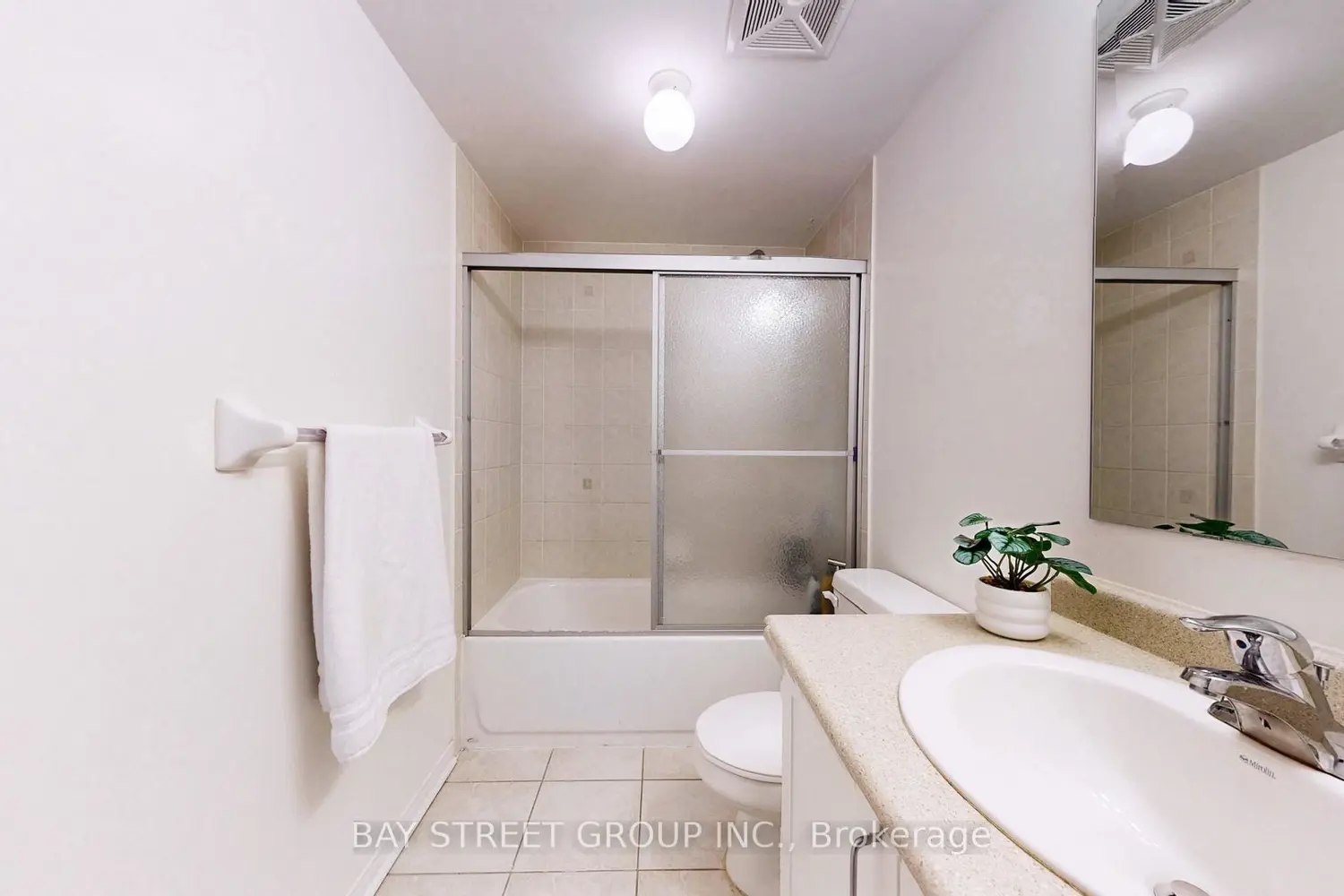 Additional image 3 of 3975 Eglinton Avenue 13