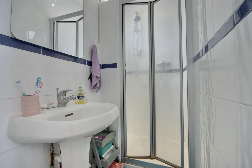 Additional image 19 of 2 bed flat for saleClarence Parade, Southsea PO5