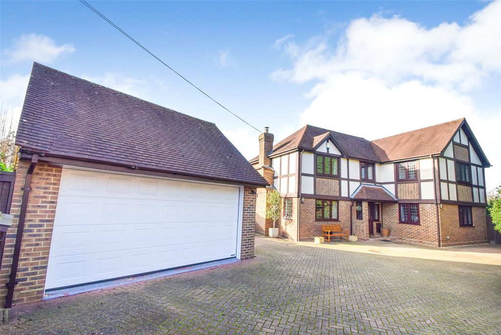 Additional image 2 of 4 bed detached house for saleMoulsham Copse Lane, Yateley, Hampshire GU46