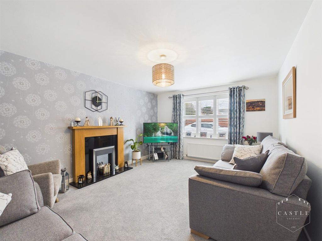 Additional image 3 of 4 bed detached house for saleFrezenberg Close, Burbage, Hinckley LE10