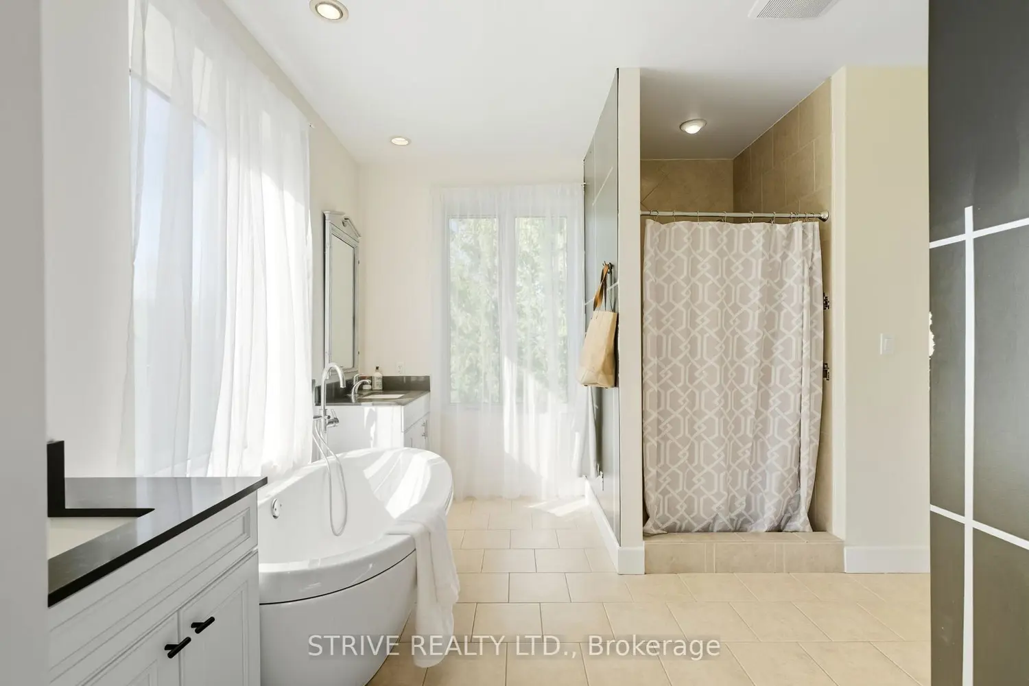 Additional image 15 of 165 Bayshore Drive