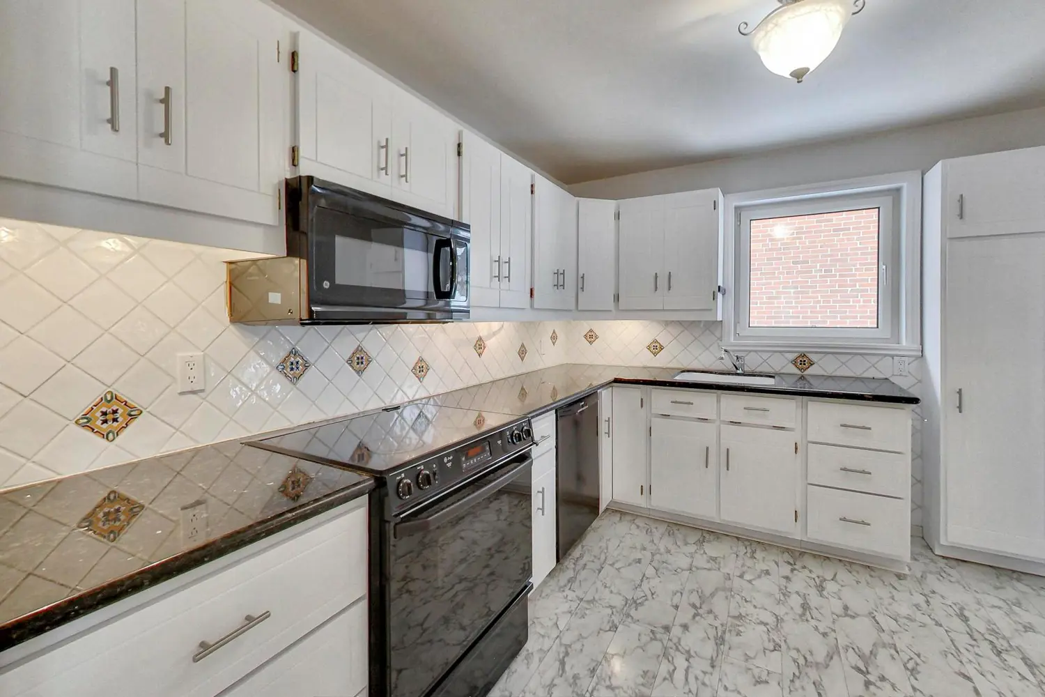 Additional image 5 of 9 Beaverbrook Avenue