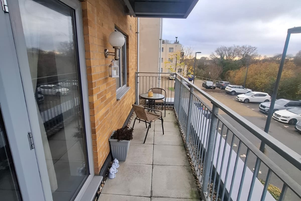 Additional image 10 of 2 bed flat for saleGolden Jubilee Way, Wickford SS12