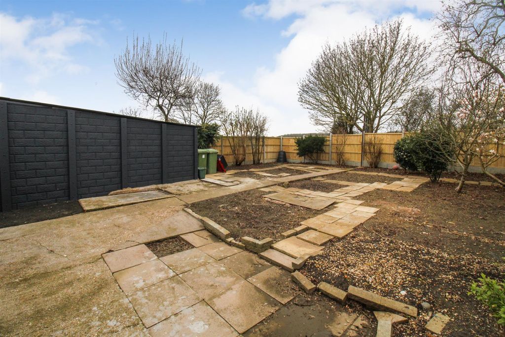 Additional image 4 of 4 bed semi-detached house for saleHowe Crescent, Corby NN17