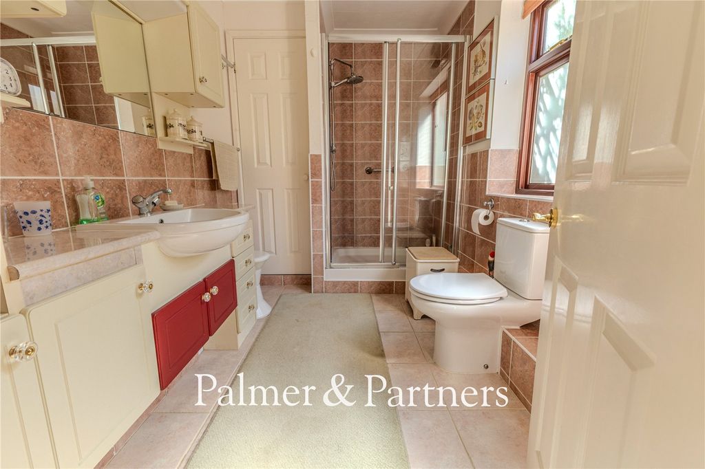 Additional image 15 of 3 bed bungalow for saleWestholme Close, Woodbridge, Suffolk IP12