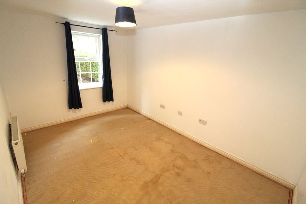 Additional image 5 of 2 bed flat for saleWeir Close, Wigston LE18