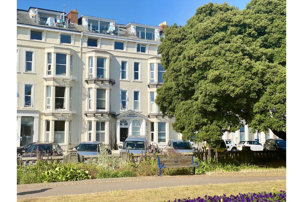 Additional image 11 of 2 bed flat for sale14-15 South Parade, Southsea PO5