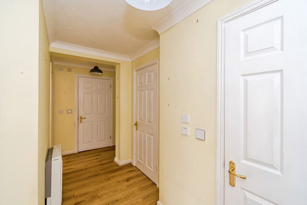Additional image 14 of 2 bed flat for saleOakley Road, Southampton, Hampshire SO16