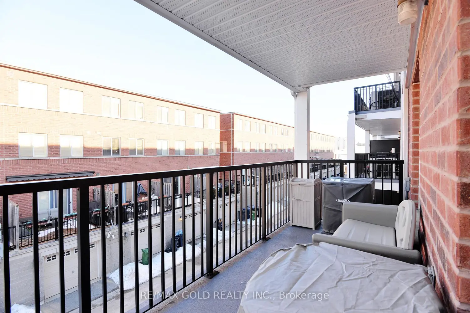 Additional image 17 of 671 Warden Avenue 26