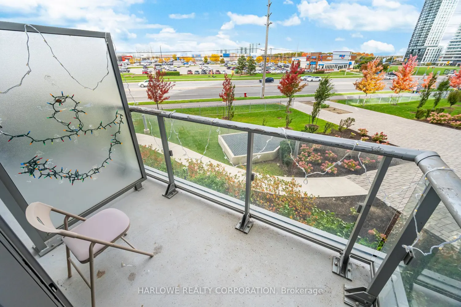 Additional image 9 of 4655 Metcalfe Avenue 204