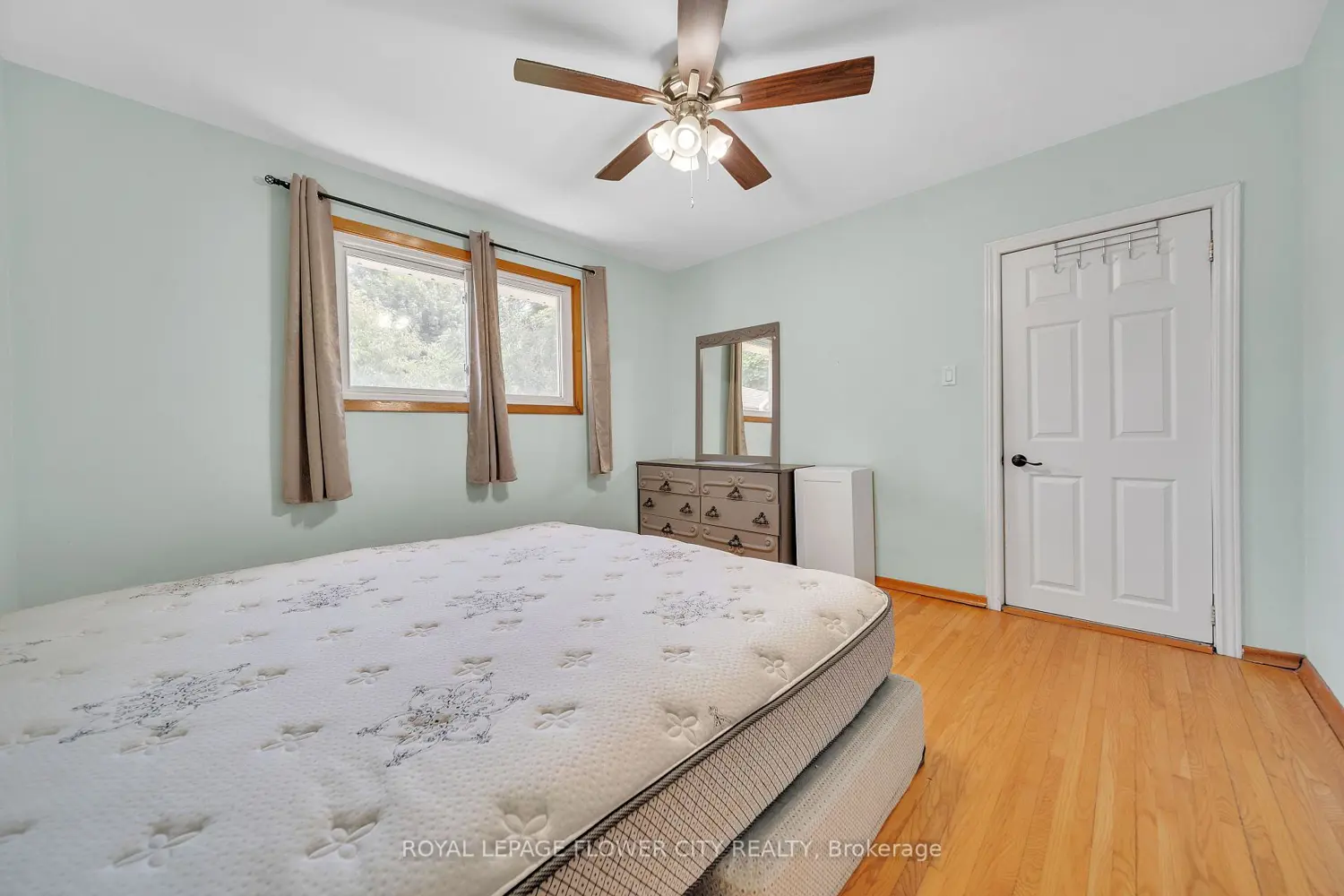 Additional image 9 of 6768 Keiffer Street