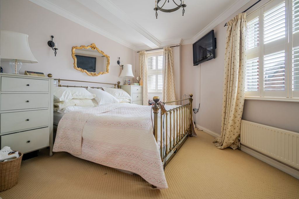 Additional image 5 of 2 bed flat for saleMeryton House, Windsor SL4