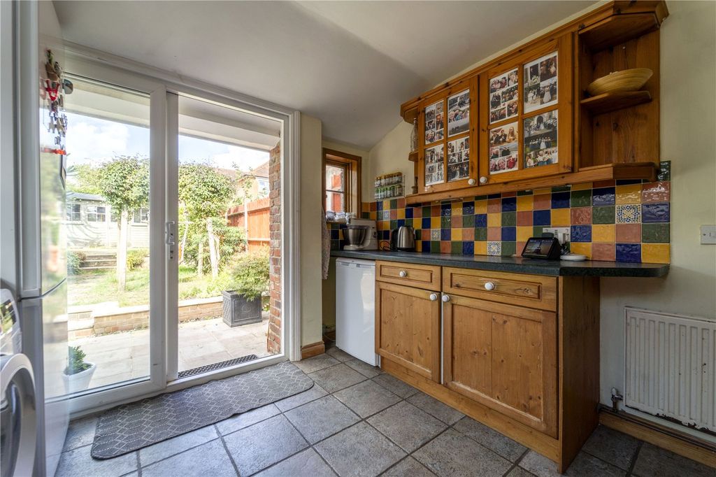 Additional image 9 of 5 bed semi-detached house for saleCharlton Road, Southampton, Hampshire SO15