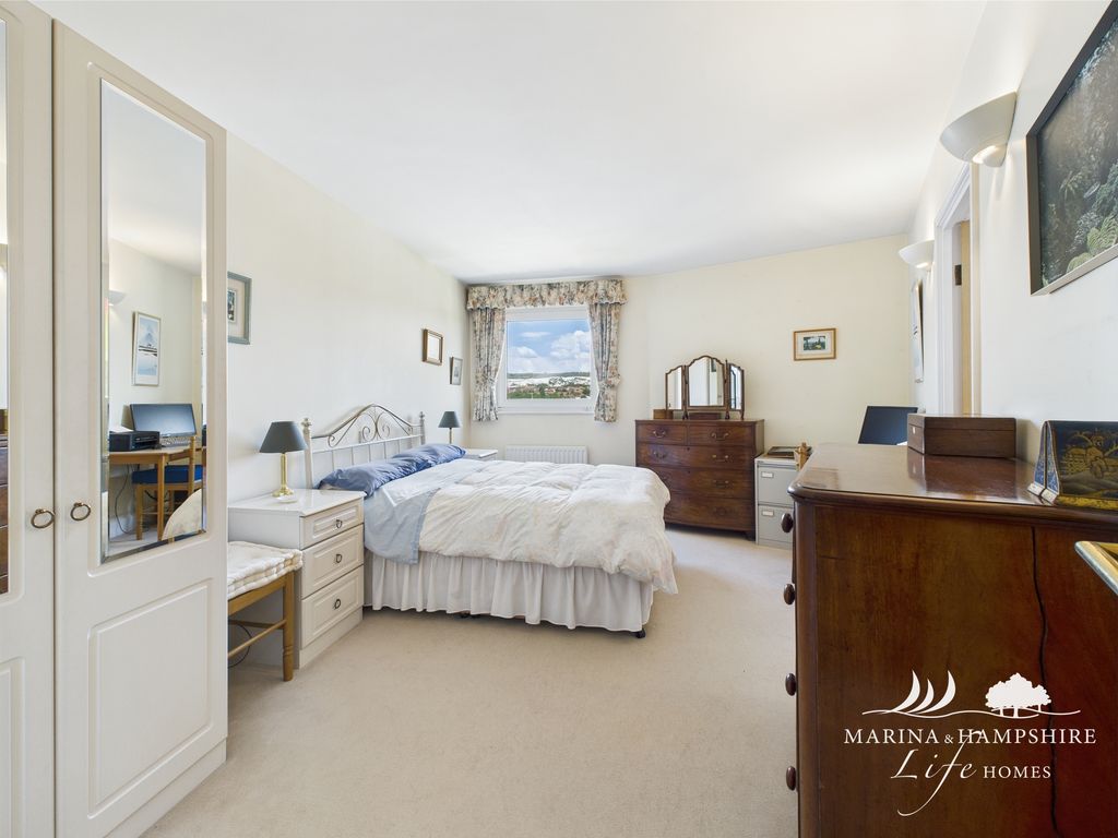 Additional image 20 of 2 bed flat for salePort Way, Port Solent, Portsmouth PO6