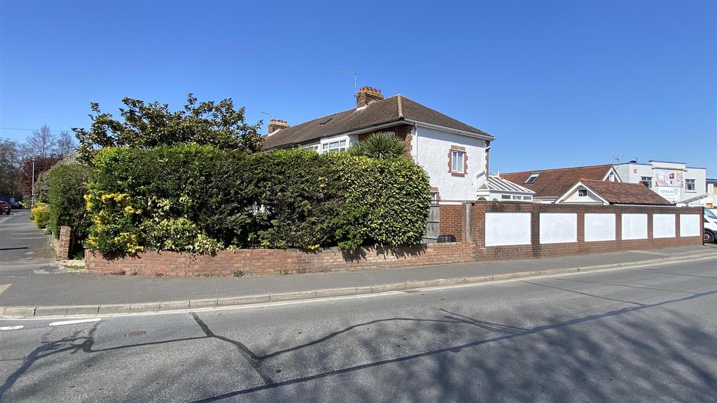Additional image 31 of 4 bed property for saleWaterworks Road, Portsmouth PO6