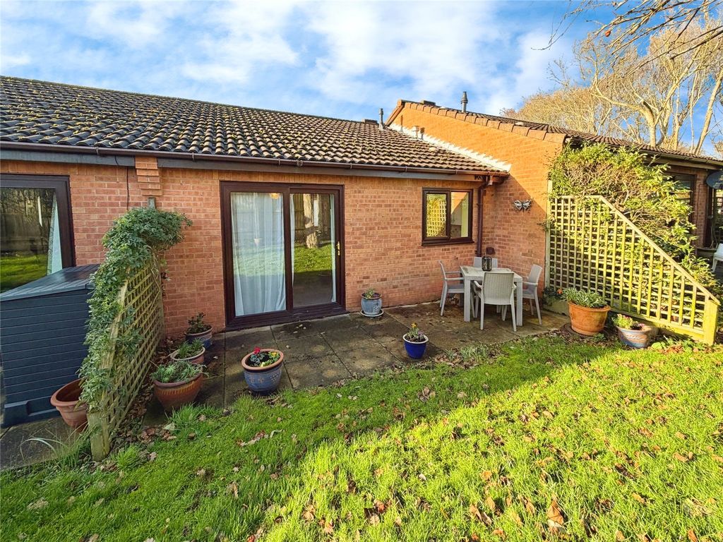 Additional image 9 of 2 bed bungalow for saleDelisle Court, Loughborough, Leicestershire LE11