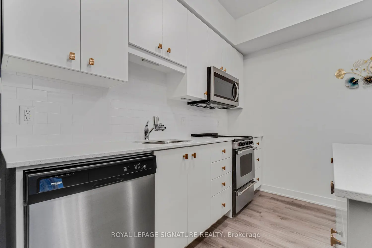 Additional image 7 of 110 Fergus Avenue 211
