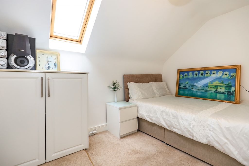 Additional image 15 of 6 bed detached house for saleWhimsey Close, Willenhall WV12