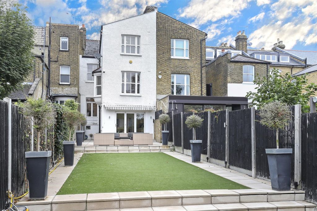 Additional image 40 of 5 bed terraced house for saleBroomhill Road, Woodford Green IG8
