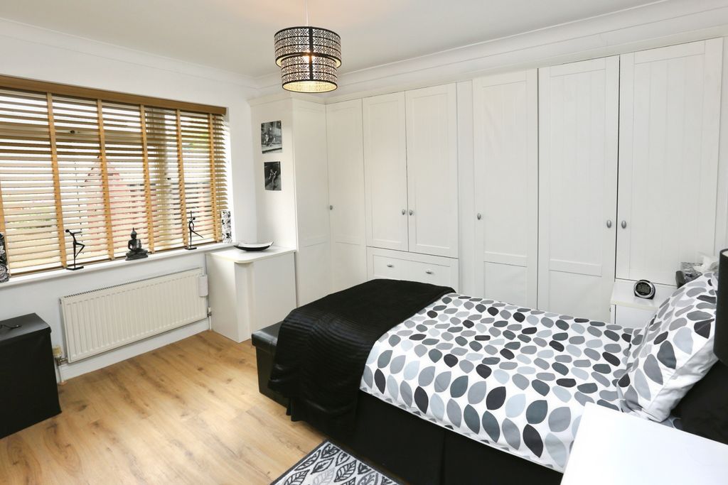 Additional image 8 of 3 bed detached bungalow for saleFirtree Way, Southampton SO19