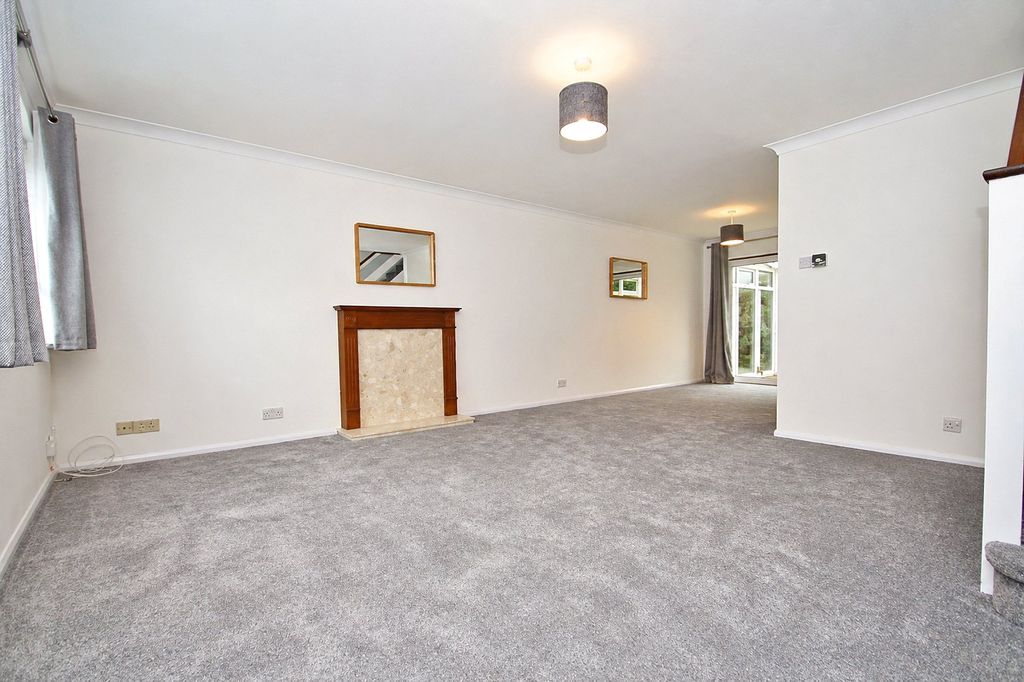 Additional image 3 of 3 bed terraced house for saleFircroft Close, Woking, Surrey GU22
