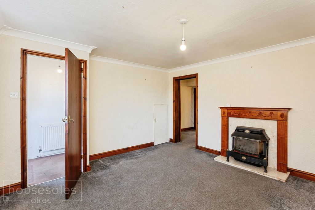 Additional image 3 of 3 bed terraced house for saleBlakeney Crescent, Leicester LE13