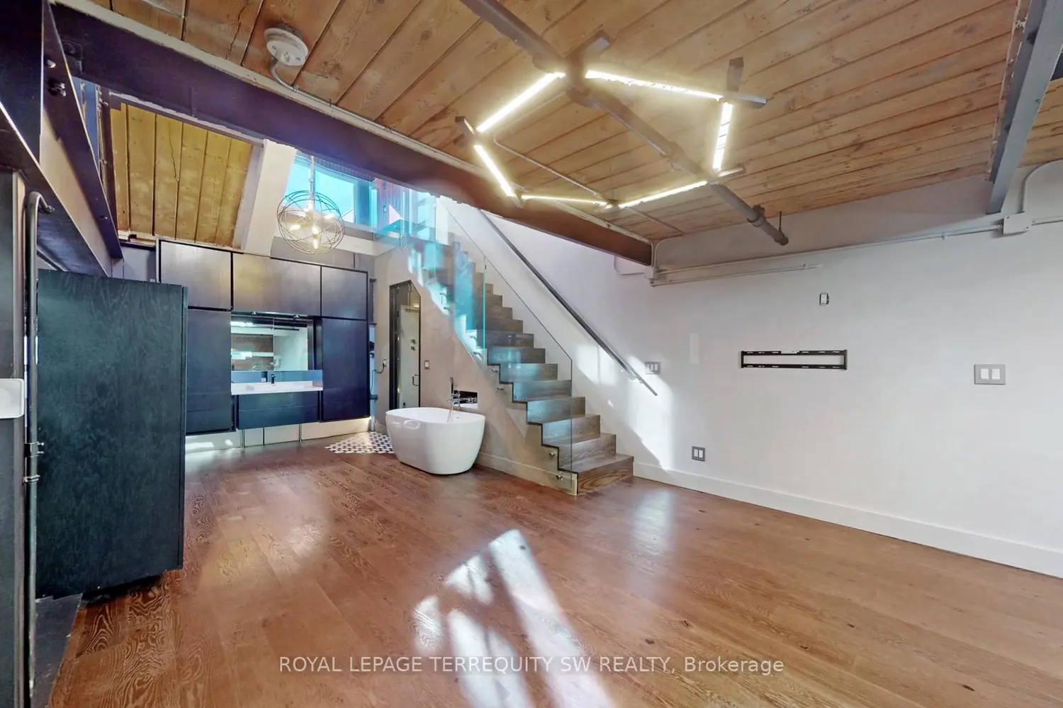 Additional image 12 of 326 Carlaw Avenue 124