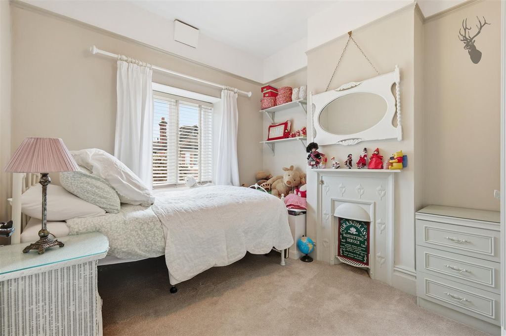 Additional image 24 of 5 bed semi-detached house for saleMonkhams Avenue, Woodford Green IG8