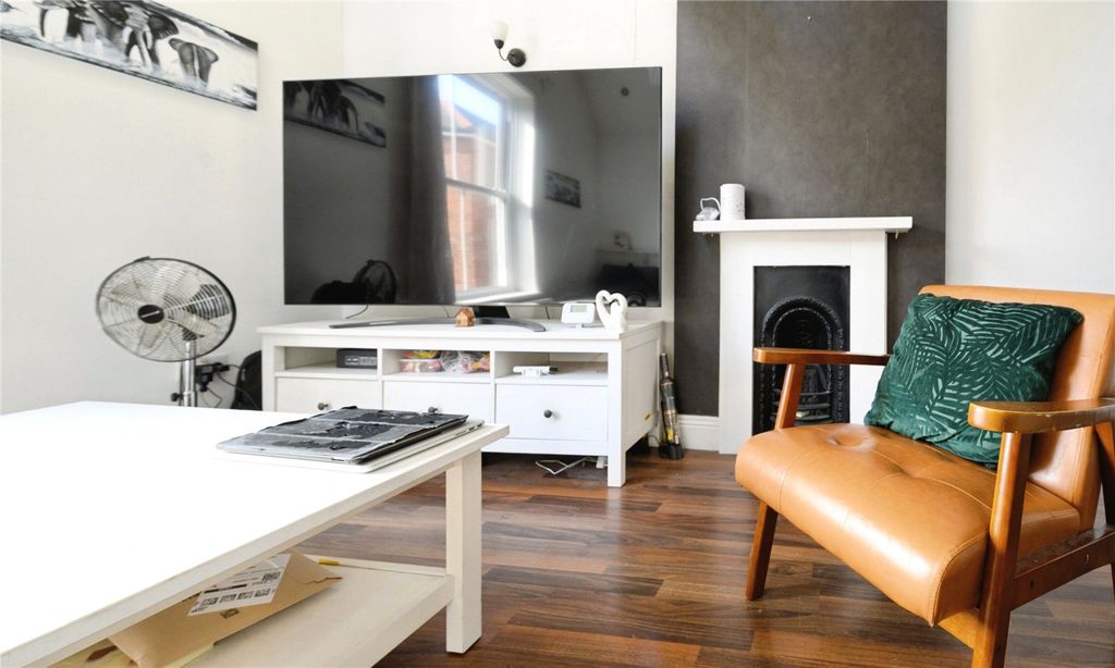 Additional image 12 of 1 bed property for saleGladys Avenue, Portsmouth, Hampshire PO2