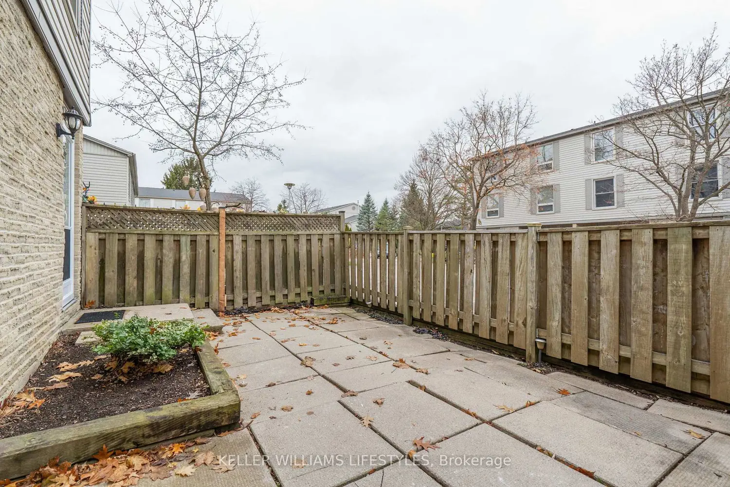 Additional image 2 of 345 Everglade Crescent