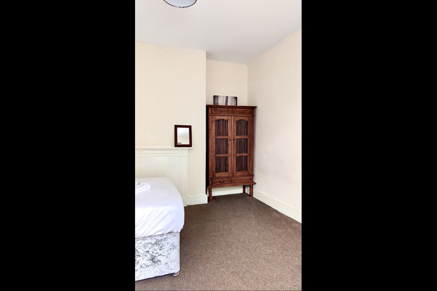 Room in a Shared House, Newmarket Road, CB5, N1 7GU photo 3