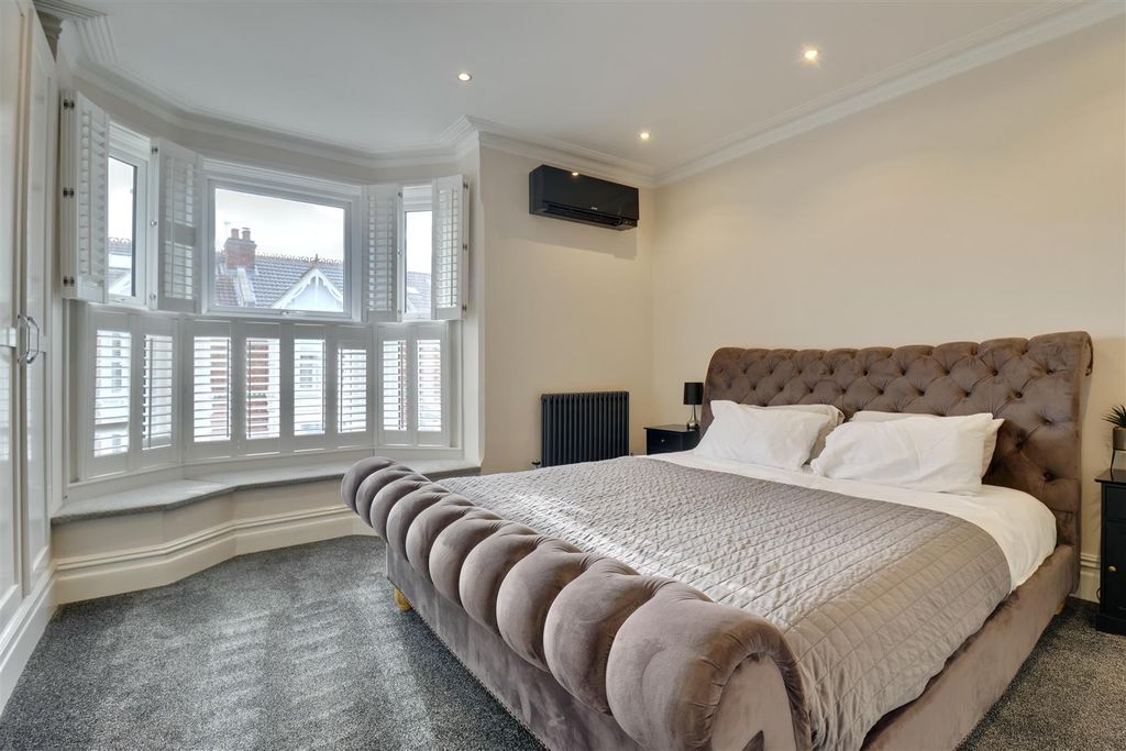 Additional image 12 of 3 bed property for saleHaslemere Road, Southsea PO4