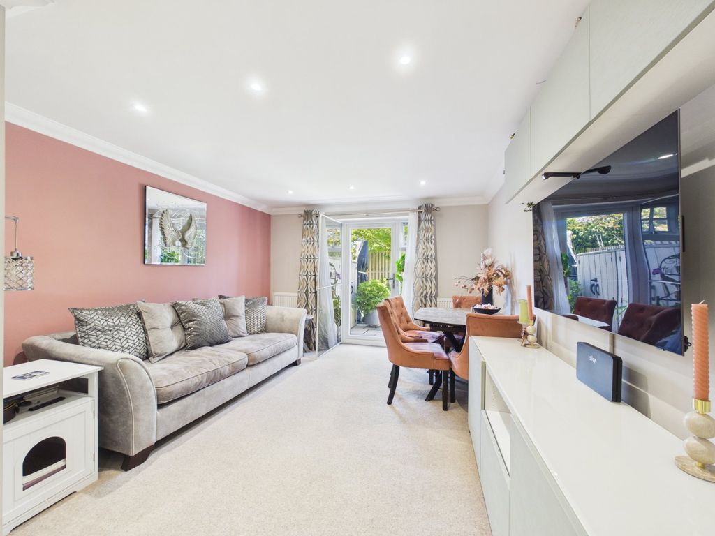Additional image 2 of 2 bed flat for saleLittleton Road, Ashford, Surrey TW15