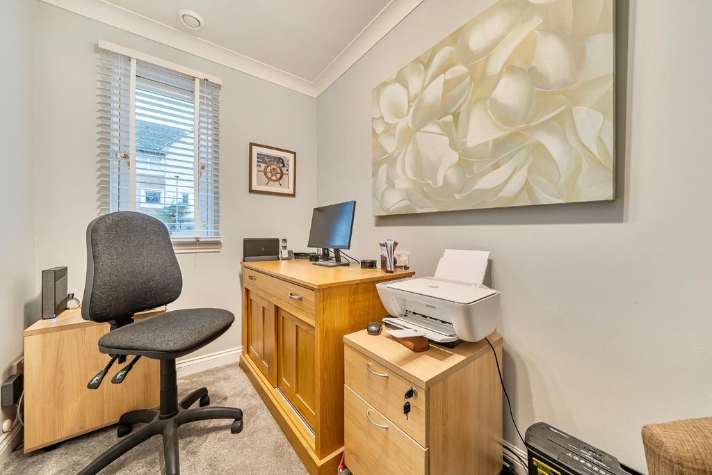 Additional image 8 of 3 bed property for saleBryher Island, Port Solent PO6