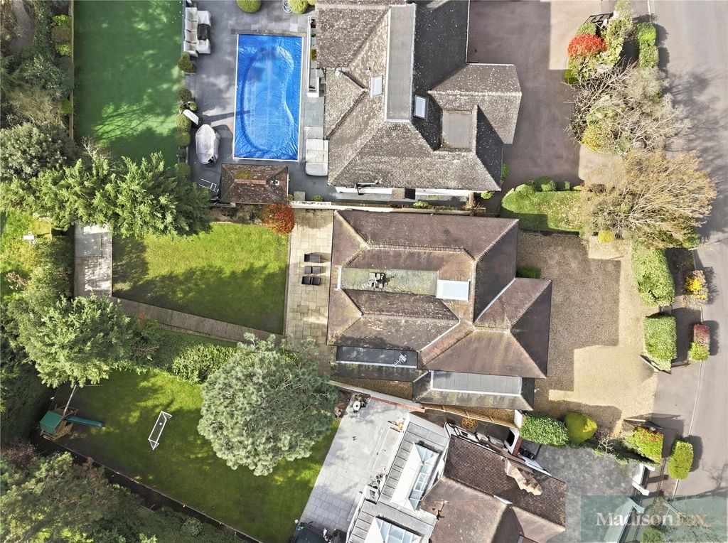Additional image 39 of 5 bed detached house for saleWoodland Way, Woodford Green IG8