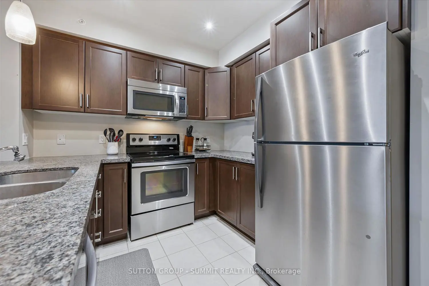 Additional image 5 of 1077 Gordon Street 242