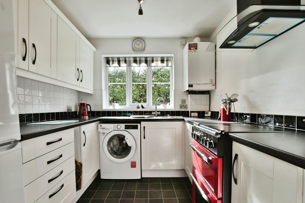 Additional image 3 of 2 bed flat for saleWoodacres Court, Wilmslow, Cheshire SK9