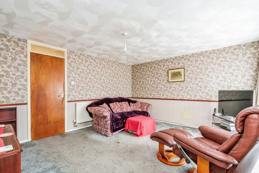 Additional image 4 of 3 bed terraced house for saleSea Mill Gardens, Portsmouth PO1