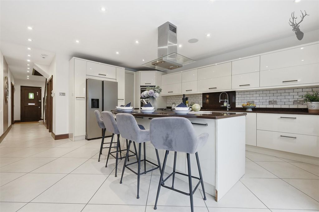Additional image 9 of 4 bed detached house for saleThe Glade, Woodford Green IG8