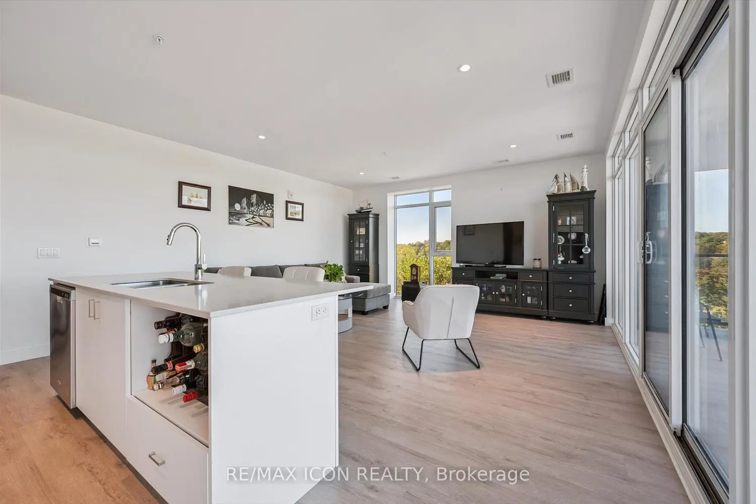 Additional image 8 of 15 Glebe Street 902