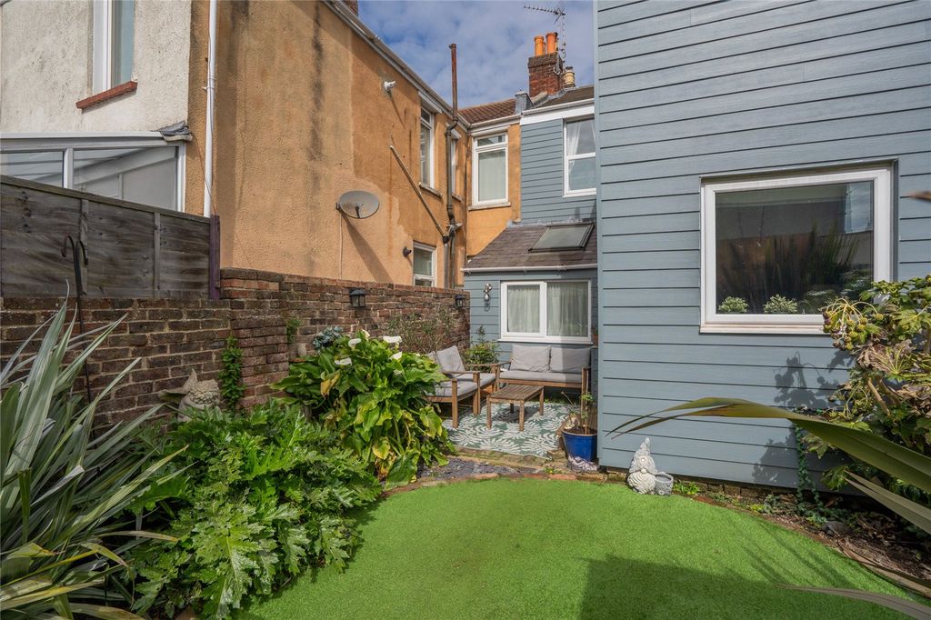 Additional image 23 of 3 bed terraced house for saleLaburnum Grove, Portsmouth, Hampshire PO2