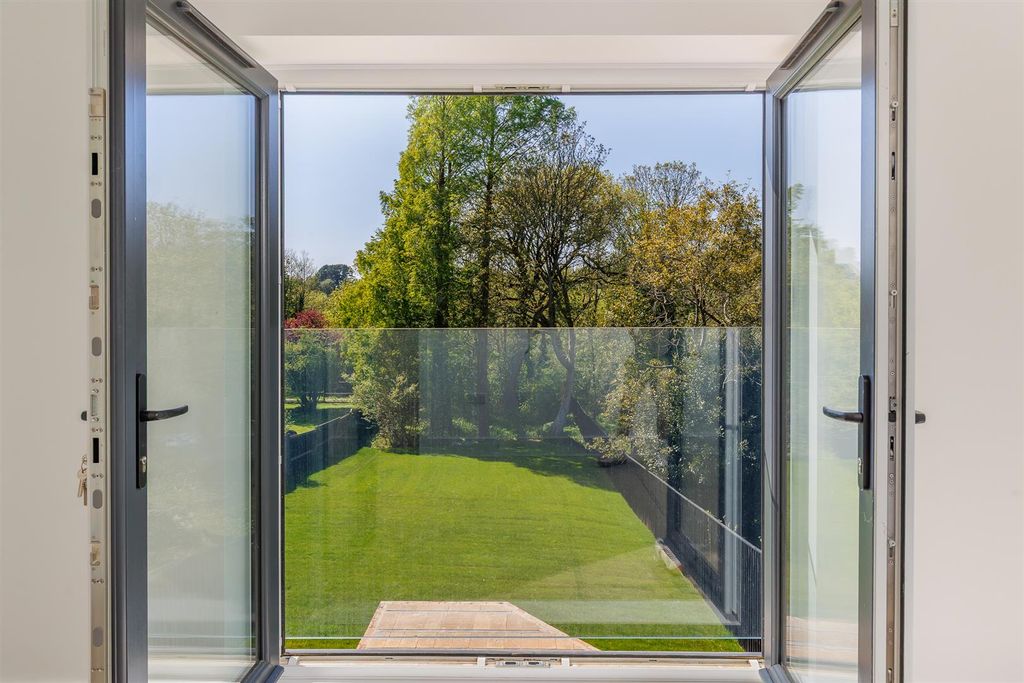 Additional image 13 of 5 bed property for saleBlackwater, Isle Of Wight PO30