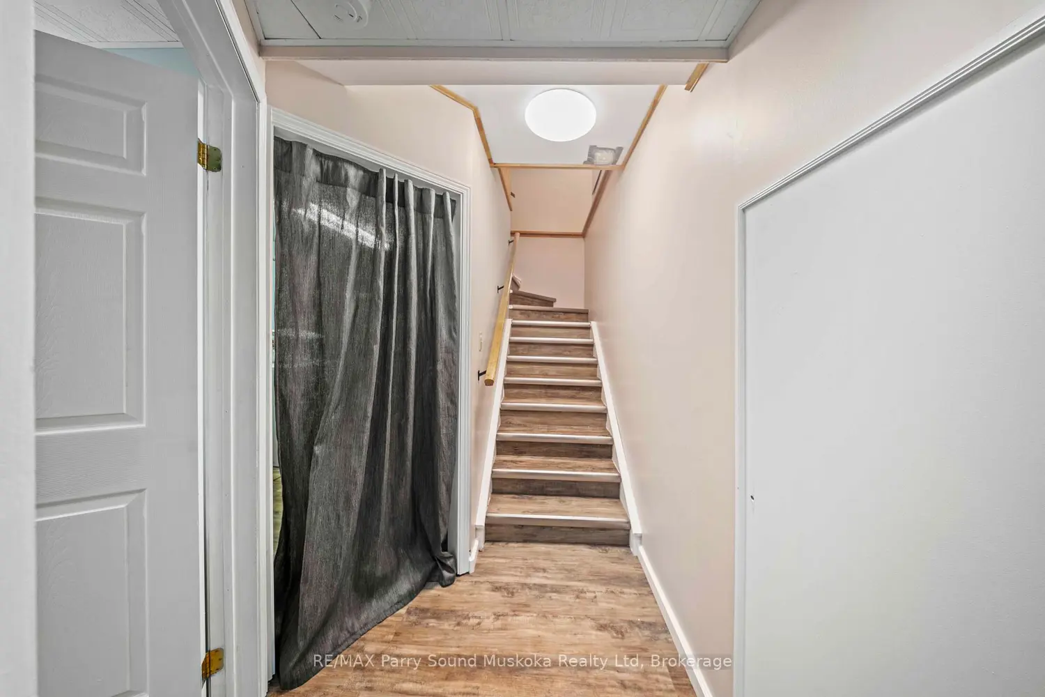Additional image 5 of 16 Golden Horseshoe Lane