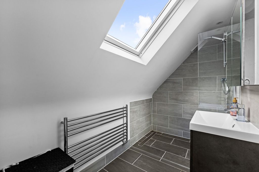 Additional image 14 of 2 bed detached house for saleDownsway, Whyteleafe CR3