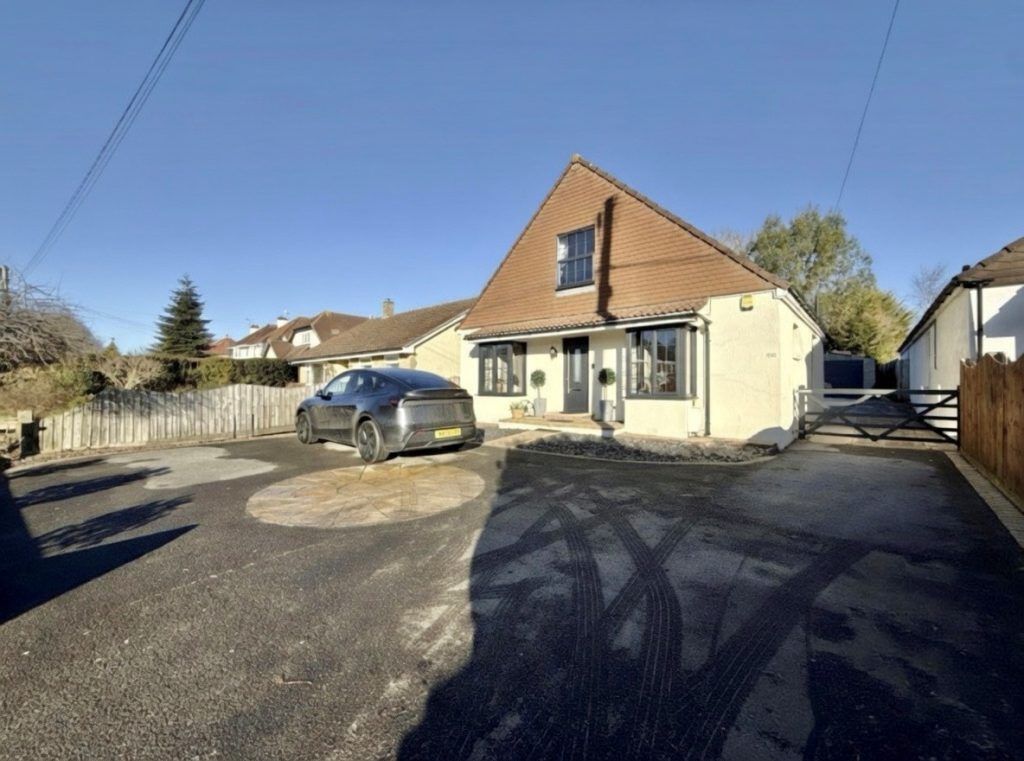 4 bed detached house for saleIlchester Road, Yeovil, Somerset BA21